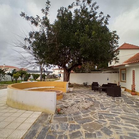 O Mundo Da Lua Villa Azeitao Exterior photo